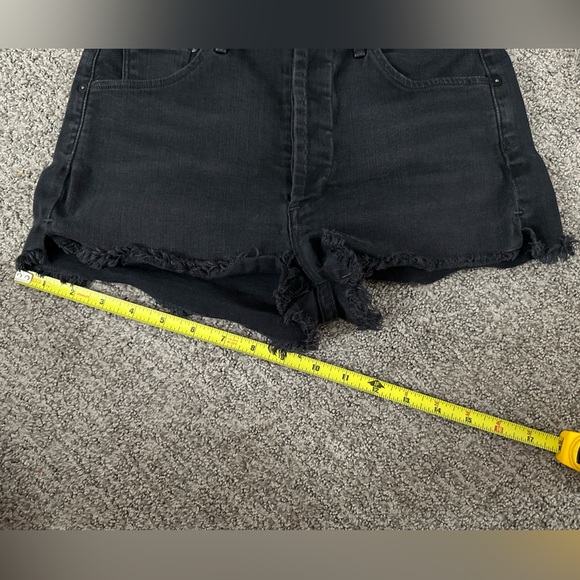 COH Citizens of Humanity - Chloe Denim Short in Goth - Size 25 - Picture 7 of 8